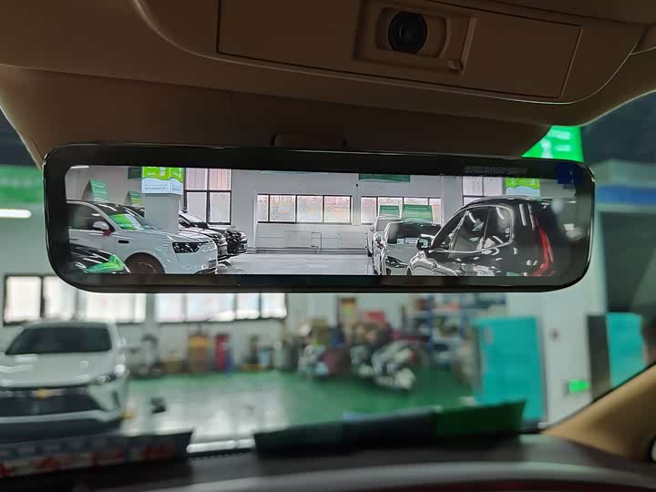 Denza D9 2025 2025款 DM-i 智驾版 1020 四驱旗舰型