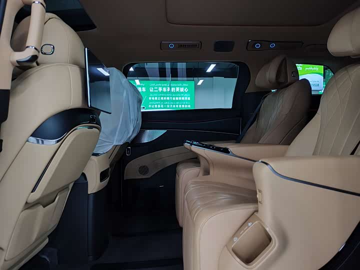 Denza D9 2025 2025款 DM-i 智驾版 1020 四驱旗舰型