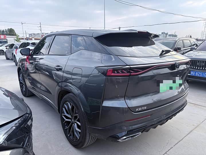 Changan UNI-Z Hybrid 2024 2024款 蓝鲸智电iDD 125km 卓越型