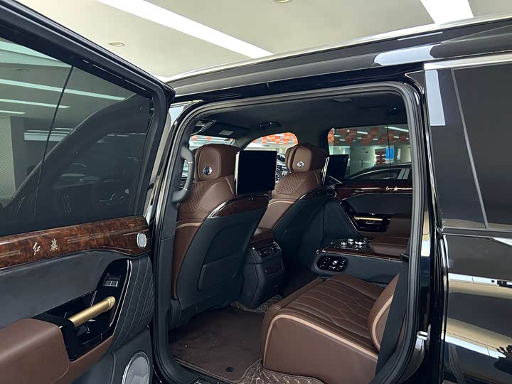 Hongqi LS7 (Guoyao) 2022 2022款 4.0T 尊爵旗舰版 4座