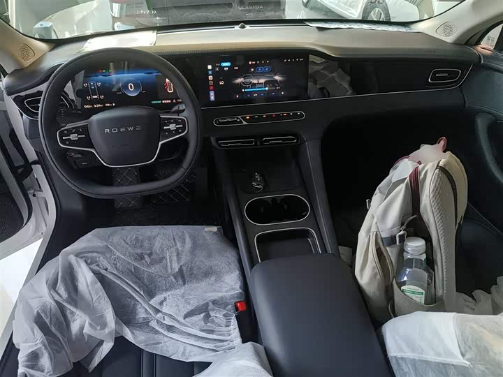 Roewe D7 2025 2025款 DMH 125km 世界冠军卓越版