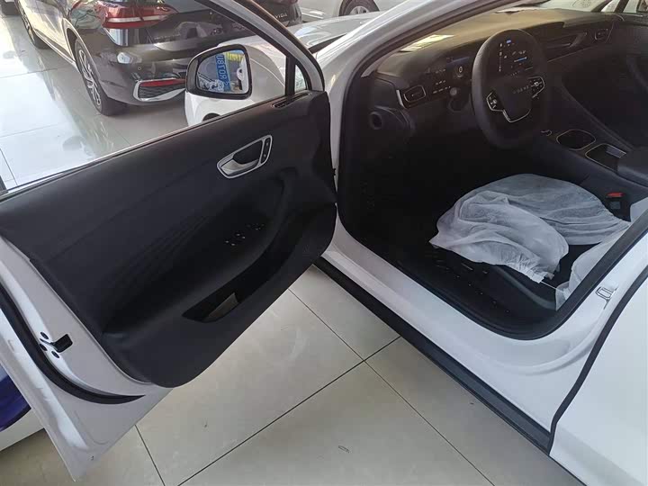 Roewe D7 2025 2025款 DMH 125km 世界冠军卓越版