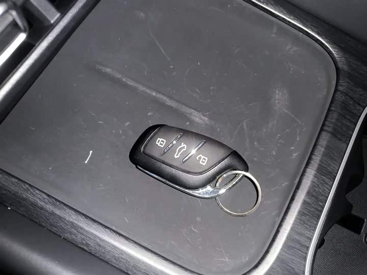 Roewe D7 2025 2025款 DMH 125km 世界冠军卓越版