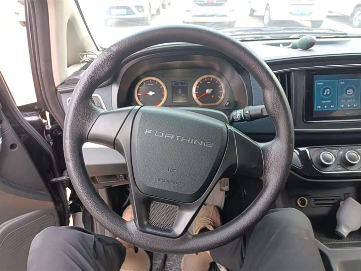 Dongfeng Forthing Lingzhi M5 2023 2023款 M5L 1.6L 舒适型 7座