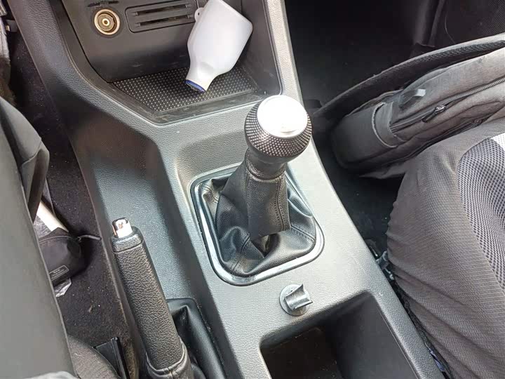 Dongfeng Forthing Lingzhi M5 2023 2023款 M5L 1.6L 舒适型 7座