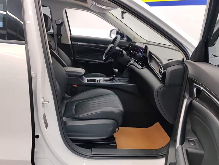 Bestune T55 2023 2023款 1.5T 自动飞跃款