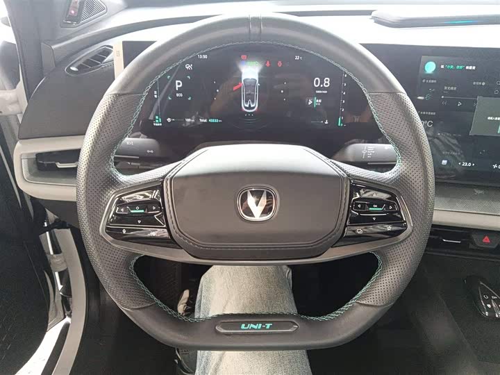 Changan UNI-T 2023 2023款 第二代 1.5T 尊贵型