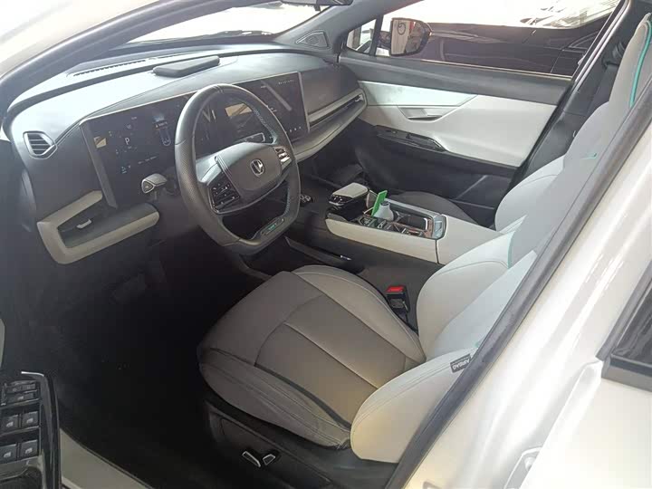 Changan UNI-T 2023 2023款 第二代 1.5T 尊贵型