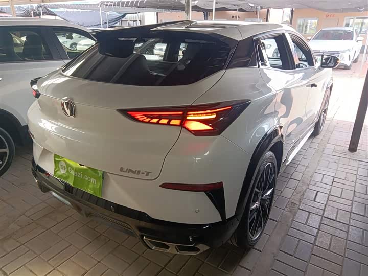 Changan UNI-T 2023 2023款 第二代 1.5T 尊贵型