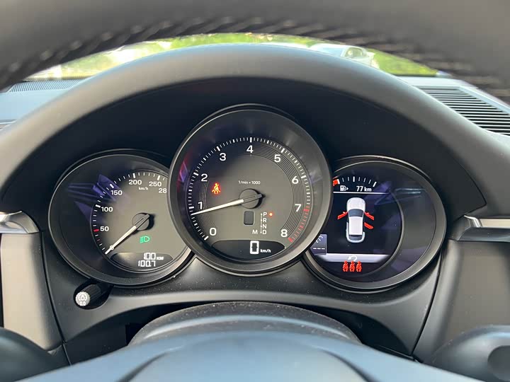 Porsche Macan 2025 2025款 Macan 2.0T 逐梦版