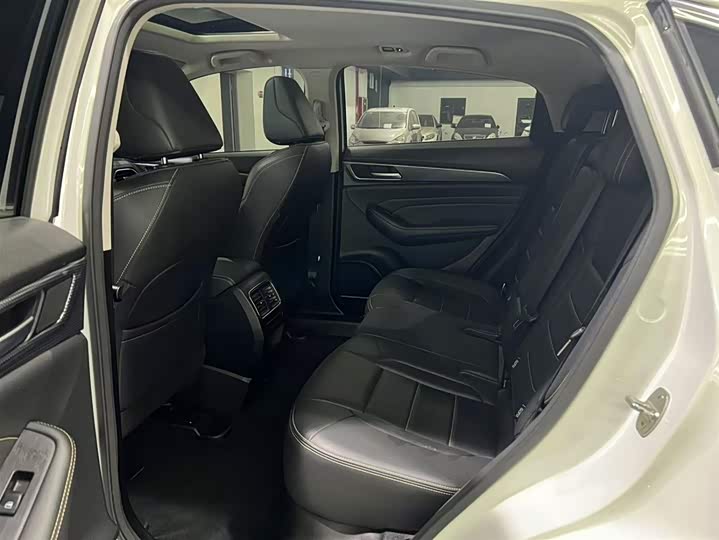 Haval F7x 2021 2021款 1.5T 两驱极智潮玩版