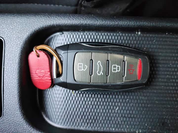 Ora White Cat 2022 2022款 升级版 305km 豪华型 三元锂