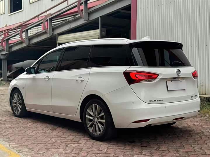 Buick GL6 2021 2021款 323T 轻混动互联豪华型