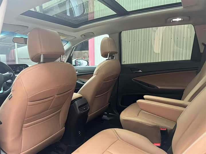 Buick GL6 2021 2021款 323T 轻混动互联豪华型