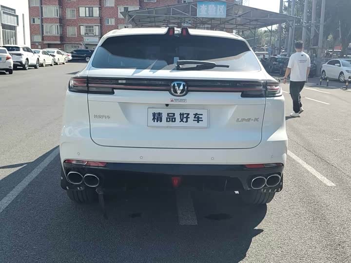 Changan UNI-K 2021 2021款 2.0T 豪华型