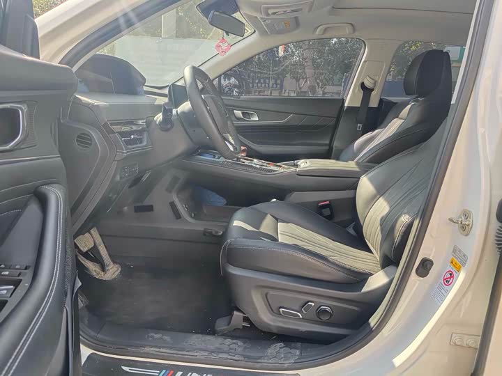 Changan UNI-K 2021 2021款 2.0T 豪华型