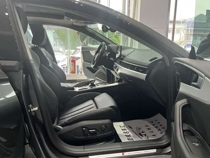 Audi A5 2024 2024款 Sportback 40 TFSI quattro 豪华动感型