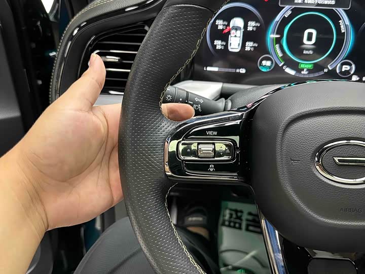 GAC Trumpchi GS8 2024 2024款 双擎系列 2.0TM 四驱尊贵版