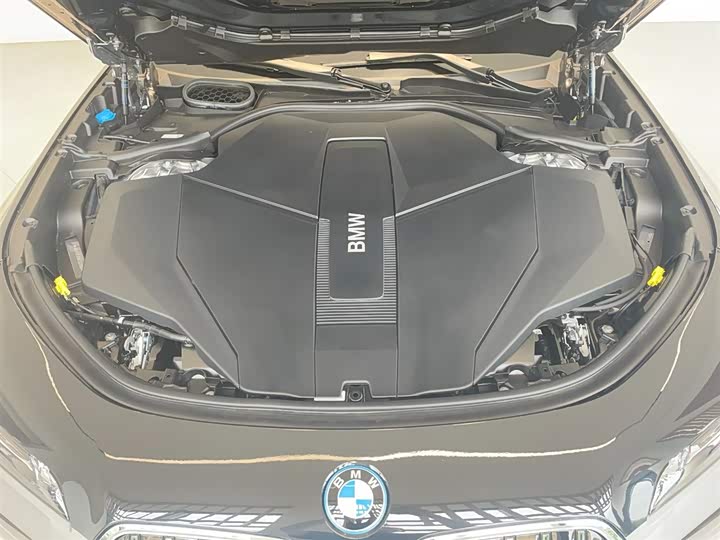 BMW i7 2023 2023款 xDrive60L 豪华套装