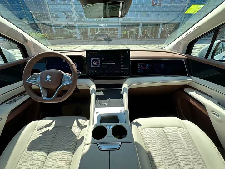 BYD Xia 2025 2025款 DM-i 1.5T 180km 卓越型