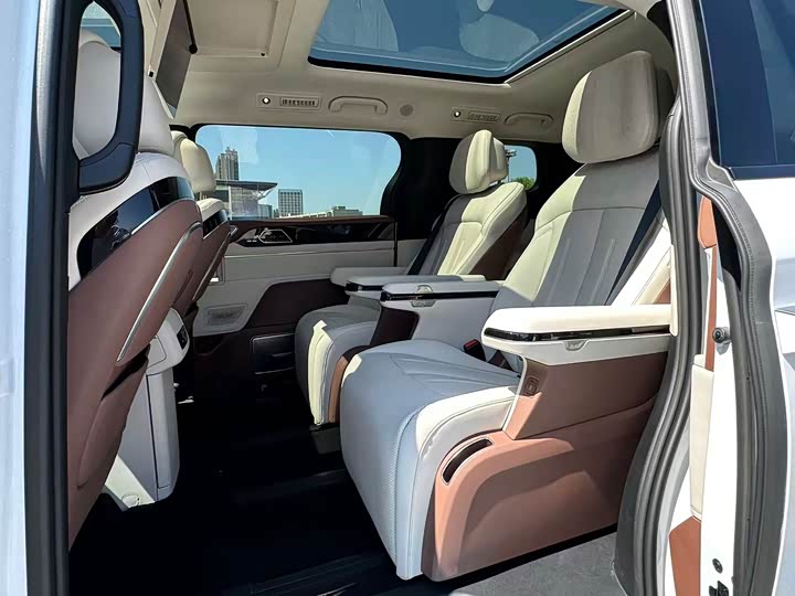 BYD Xia 2025 2025款 DM-i 1.5T 180km 卓越型