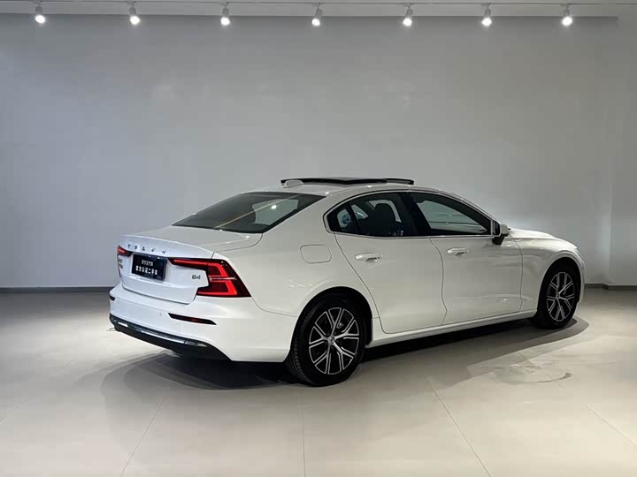 2026 Volvo S60