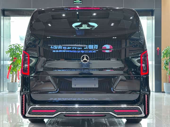 Mercedes-Benz Vito 2024 2024款 2.0T 商务版 7座