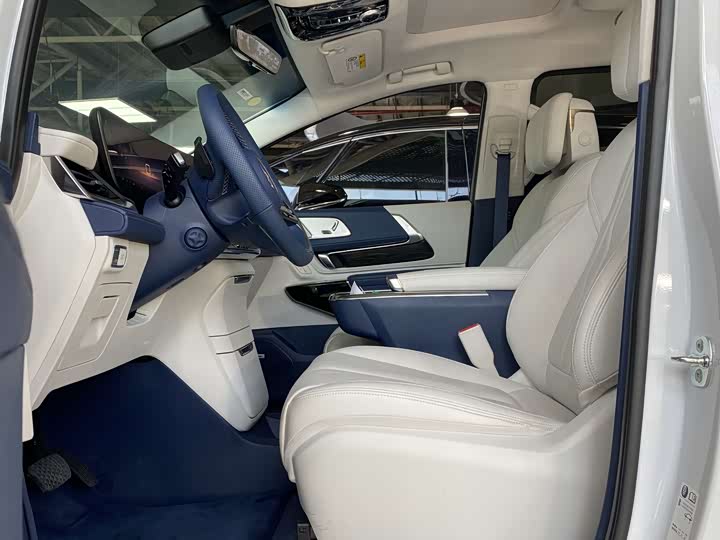 2025 Buick GL8 Century