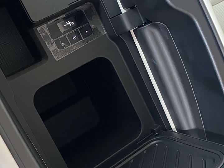 Buick GL8 Century 2025 2025款 2.0T 七座蕴世版