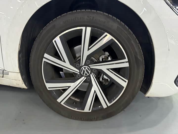 Volkswagen CC 2024 2024款 330TSI 炫目 众享款