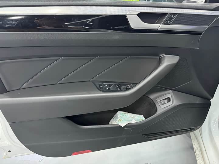 Volkswagen CC 2024 2024款 330TSI 炫目 众享款