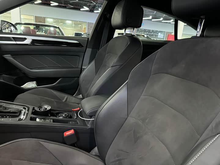 Volkswagen CC 2024 2024款 330TSI 炫目 众享款