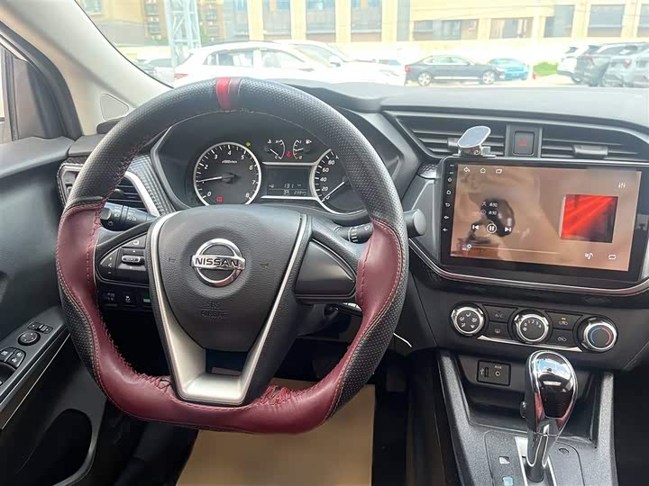 Nissan Lannia 2021 2021款 1.6L CVT炫酷版