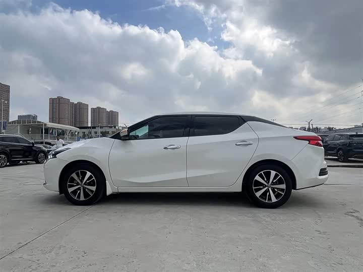 Nissan Lannia 2021 2021款 1.6L CVT炫酷版