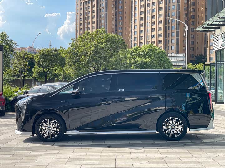 GAC Trumpchi E9 2023 2023款 E9 宗师