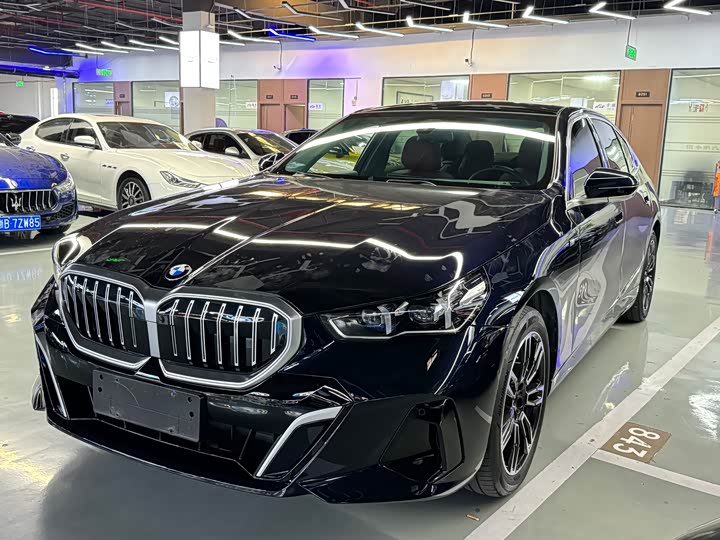 BMW 5 Series 2025 2025款 530Li 领先型 豪华套装
