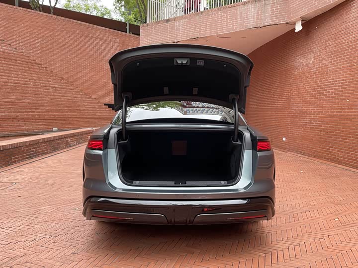 BYD Han L 2025 2025款 DM-p 四驱激光雷达旗舰型