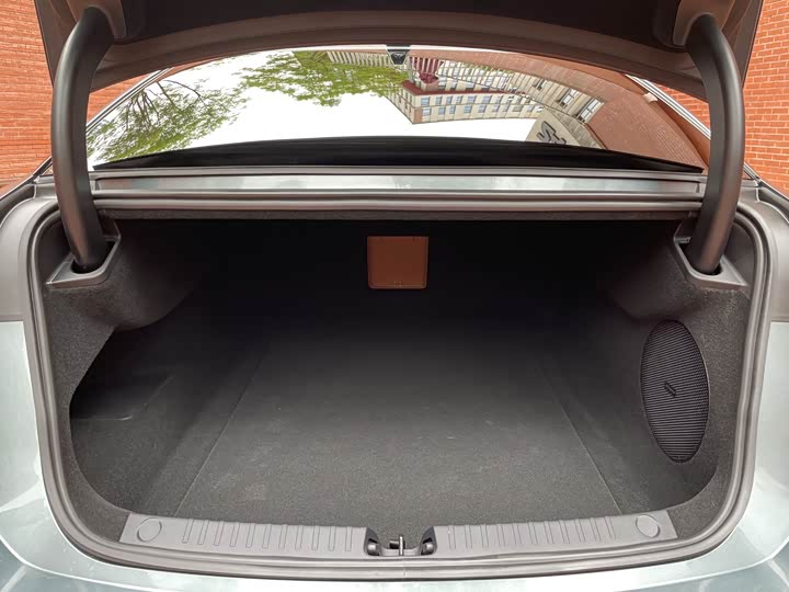 BYD Han L 2025 2025款 DM-p 四驱激光雷达旗舰型