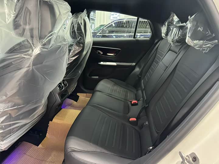 Mercedes-Benz GLC-Class Coupe 2025 2025款 GLC 260 4MATIC 轿跑SUV