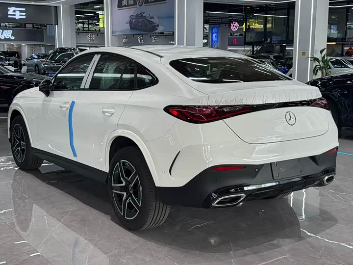 Mercedes-Benz GLC-Class Coupe 2025 2025款 GLC 260 4MATIC 轿跑SUV