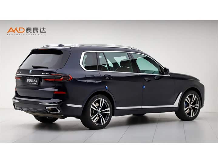 BMW X7 2023 2023款 xDrive40i 尊享型M运动套装