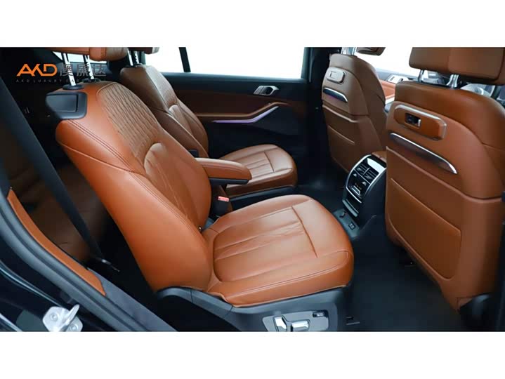 BMW X7 2023 2023款 xDrive40i 尊享型M运动套装