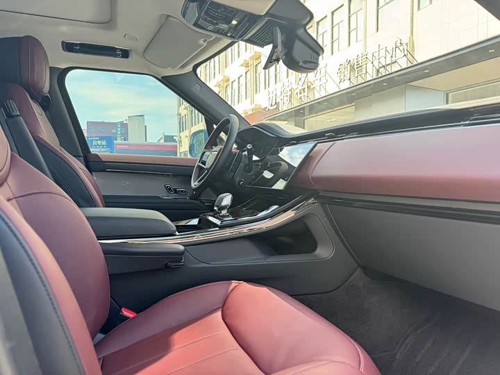 Land Rover Range Rover Sport 2024 2024款 400PS Dynamic SE