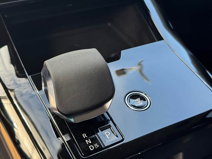 Land Rover Range Rover Sport 2024 2024款 400PS Dynamic SE