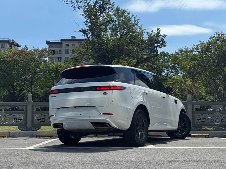 Land Rover Range Rover Sport 2024 2024款 400PS Dynamic SE