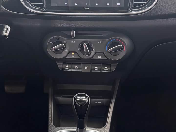 Kia Pegas 2020 2020款 改款 1.4L 自动舒适天窗版