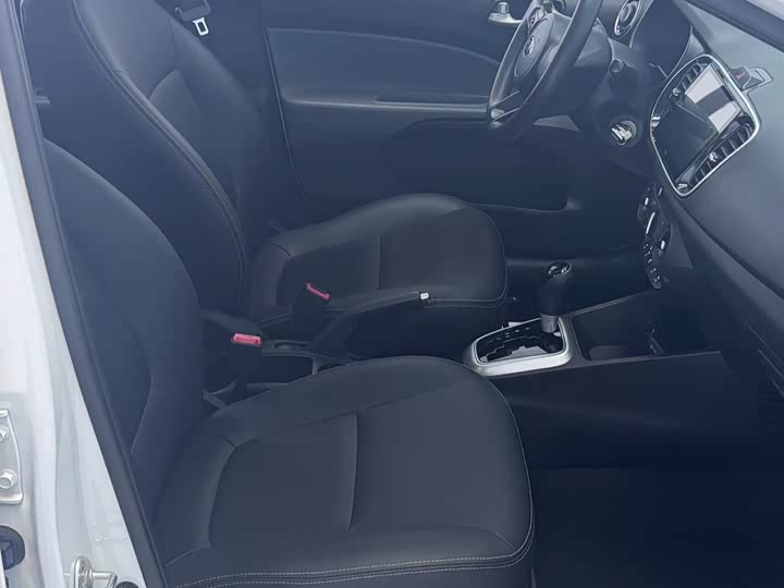 Kia Pegas 2020 2020款 改款 1.4L 自动舒适天窗版