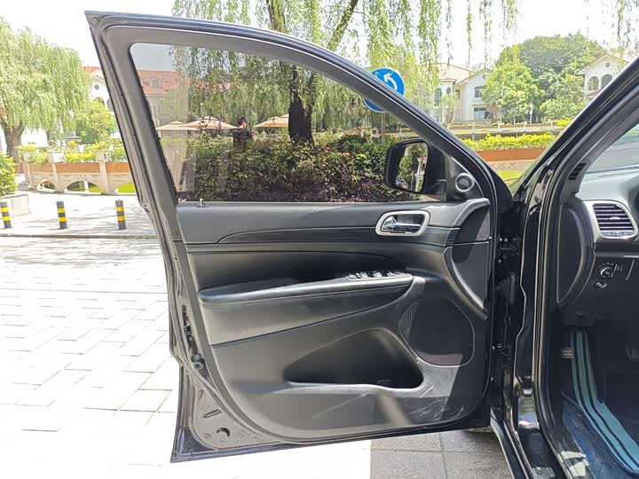 Jeep Grand Cherokee 2020 2020款 3.0L 专业导航版