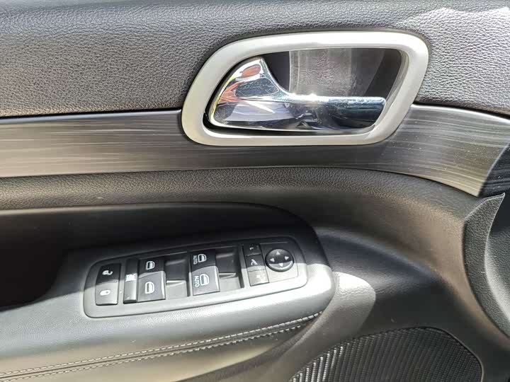 Jeep Grand Cherokee 2020 2020款 3.0L 专业导航版