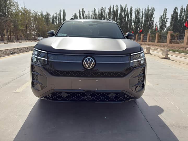 Volkswagen Teramont Pro 2025 2025款 途昂 Pro 450TSI 四驱登峰版